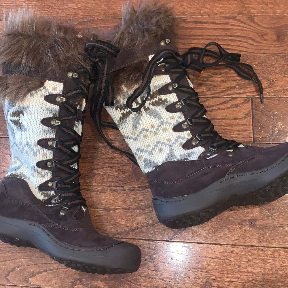 MUK LUKS Gwen Women’s Tall‎ Lace-Up Snow Boots Faux Fur Trim Size 7 NWOT